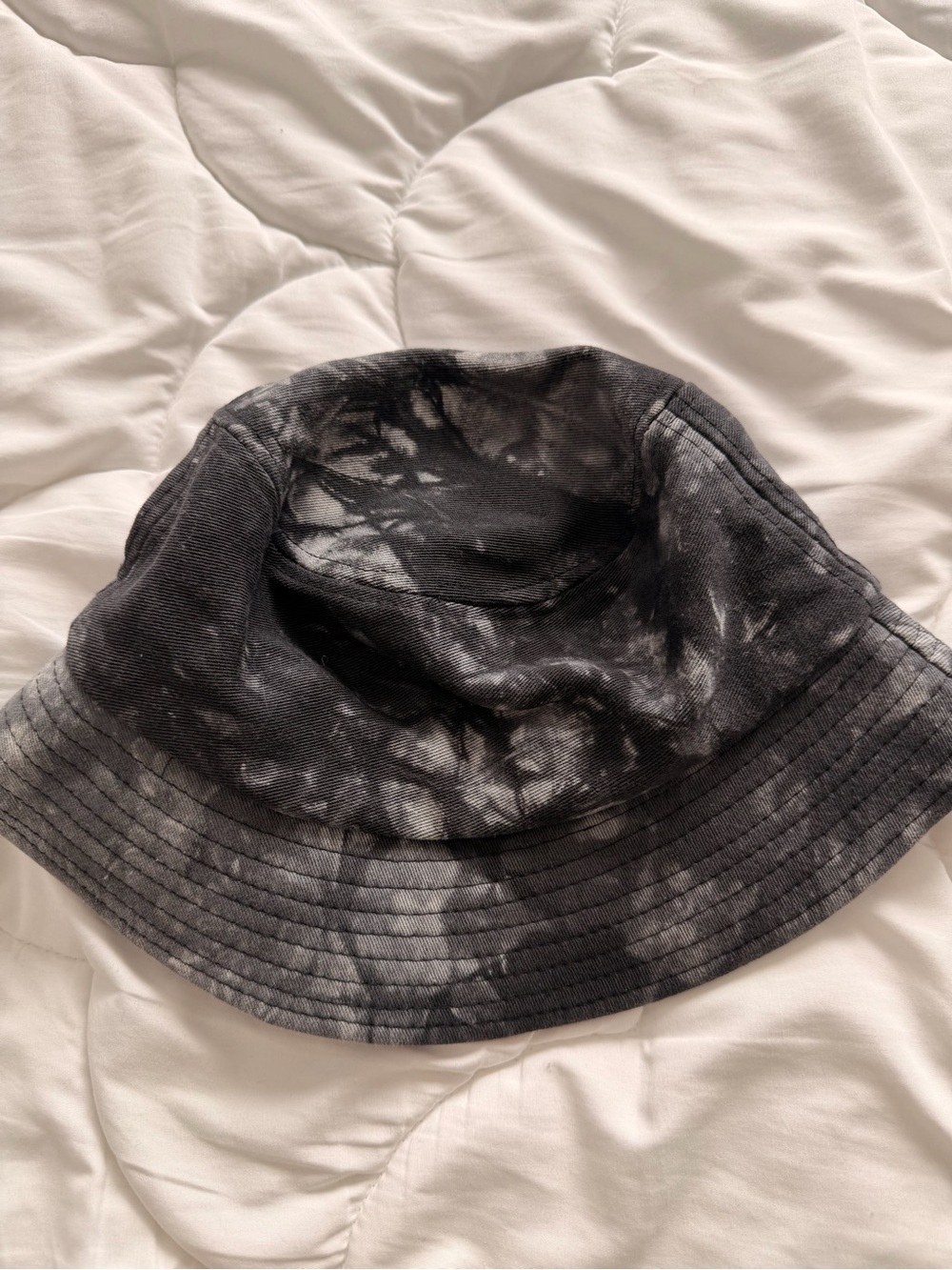 Ardene Black & Charcoal Tie-Dye Bucket Hat